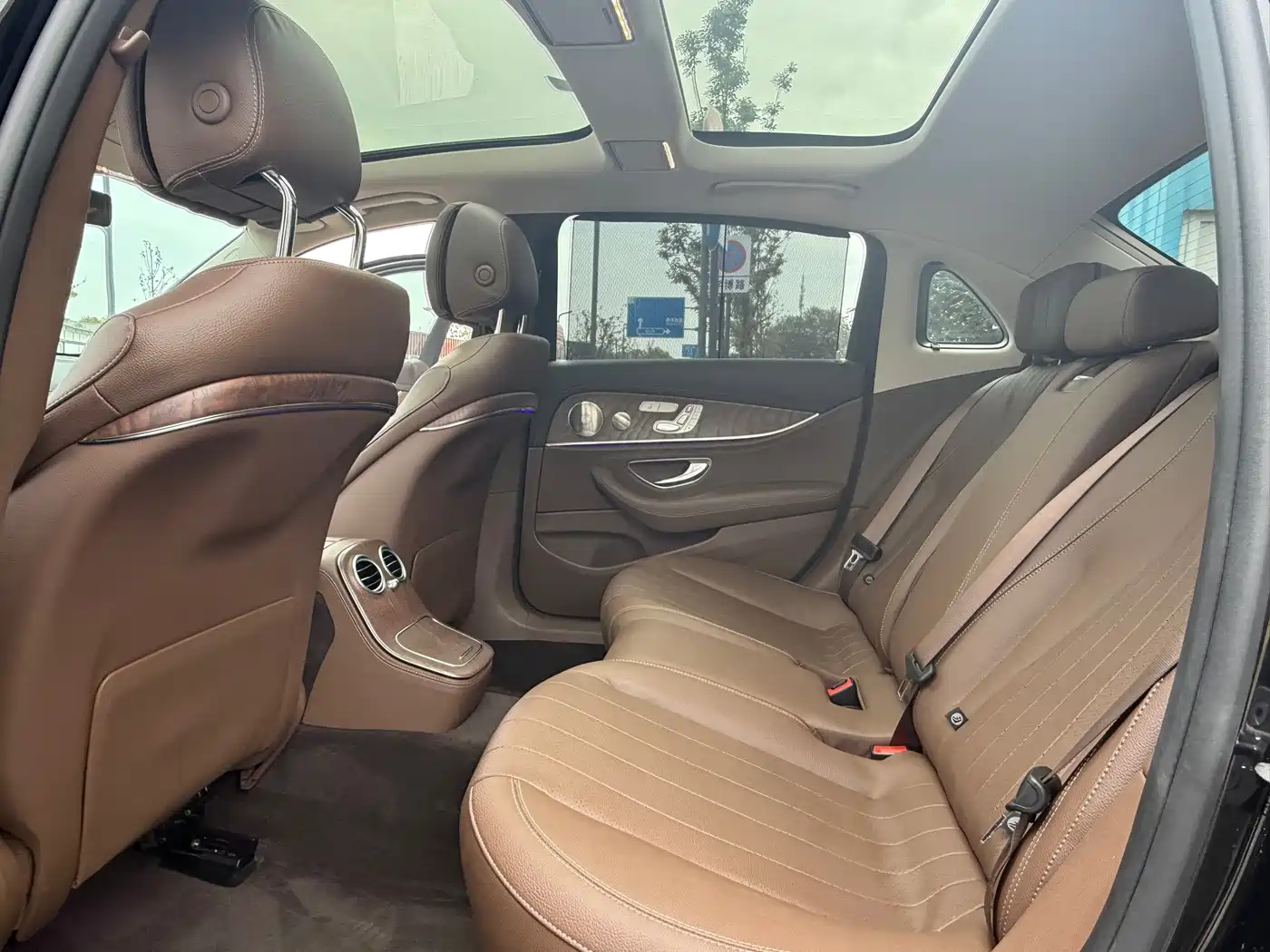 Mercedes-Benz E-Class 2022 Facelift E 300 L Luxury Style фото 6