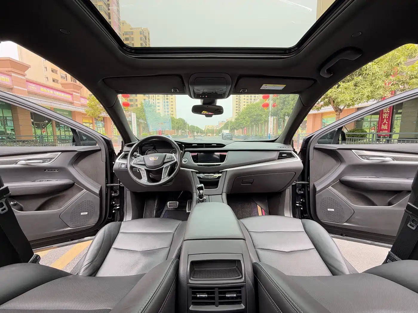 Cadillac XT5 2022 2.0T AWD Luxury (Hummingbird Edition) фото 28