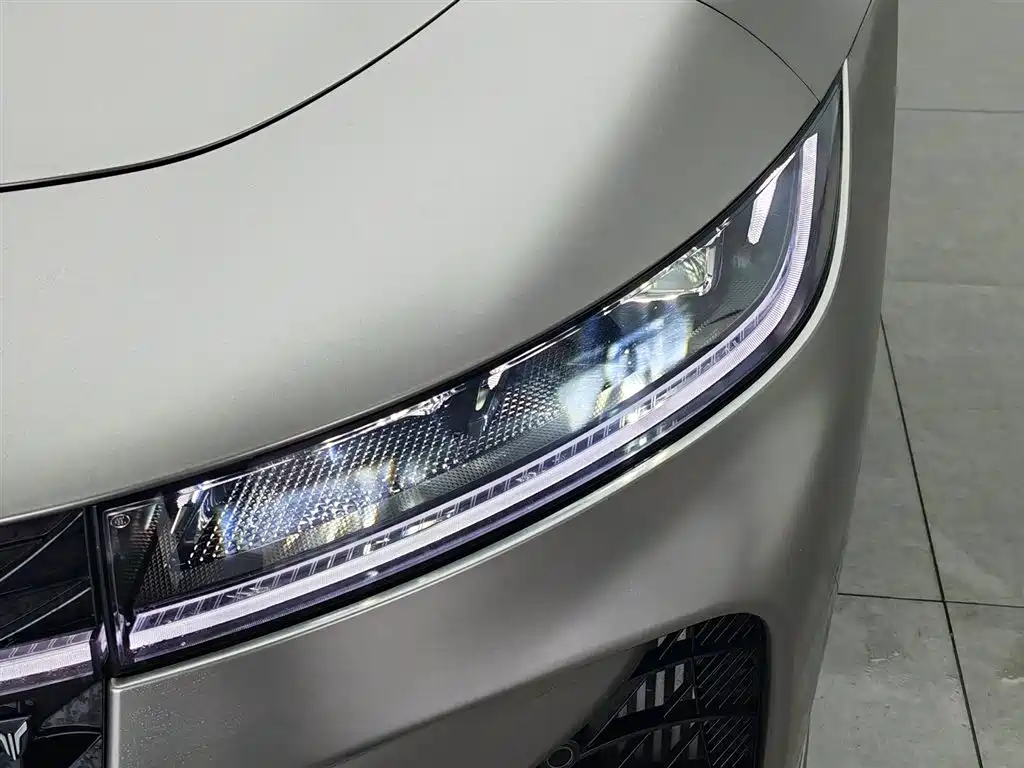 Voyah Auto VOYAH Zhuiguang 2024 PHEV AWD Ultra Long Range Flagship фото 7