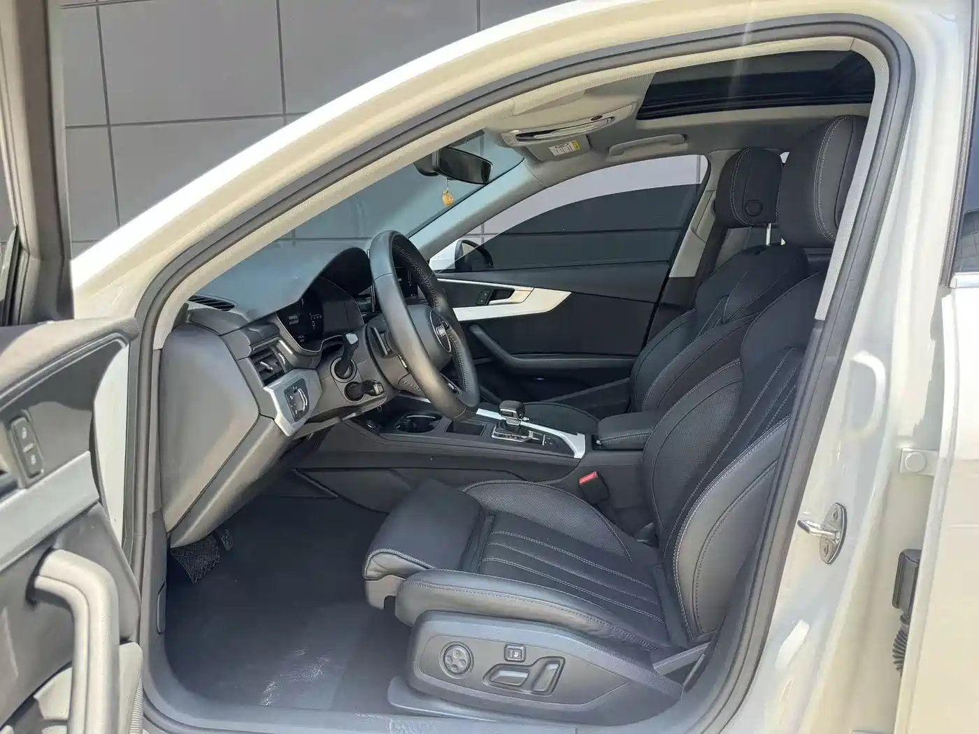 Audi A4L 2020 40 TFSI Luxury Dynamic фото 7