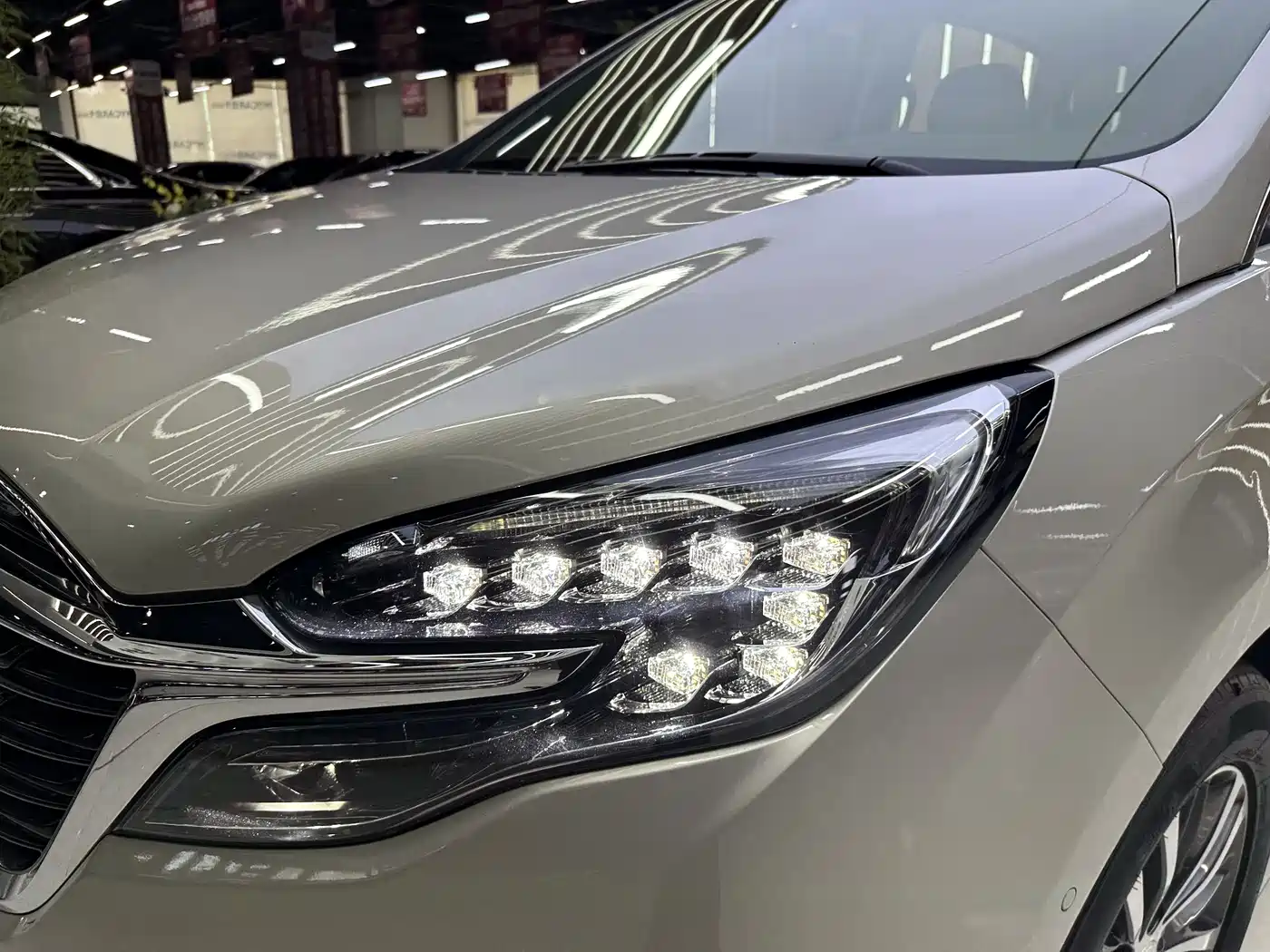 Buick GL8 2020 Model ES Landglory 653T Premium фото 5