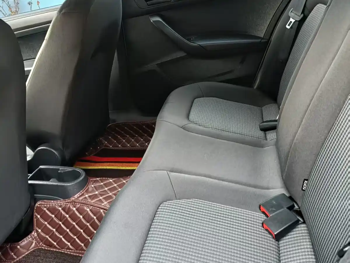 Volkswagen Santana 2019 1.5L Auto Trend Edition China V фото 5