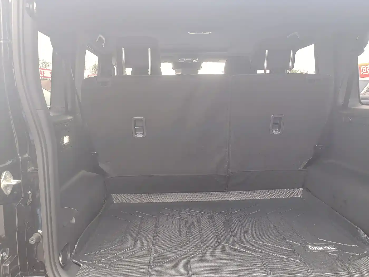 212 T01 2025 2024 2.0T Explorer