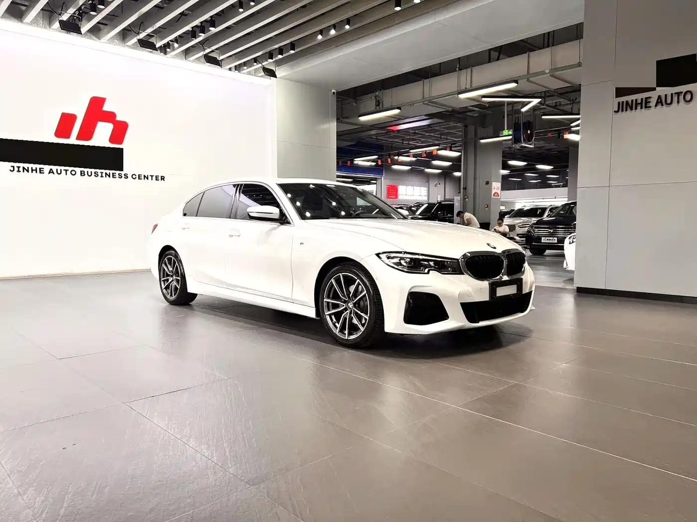 BMW 3 Series 2020 325Li M Sport Package фото 3