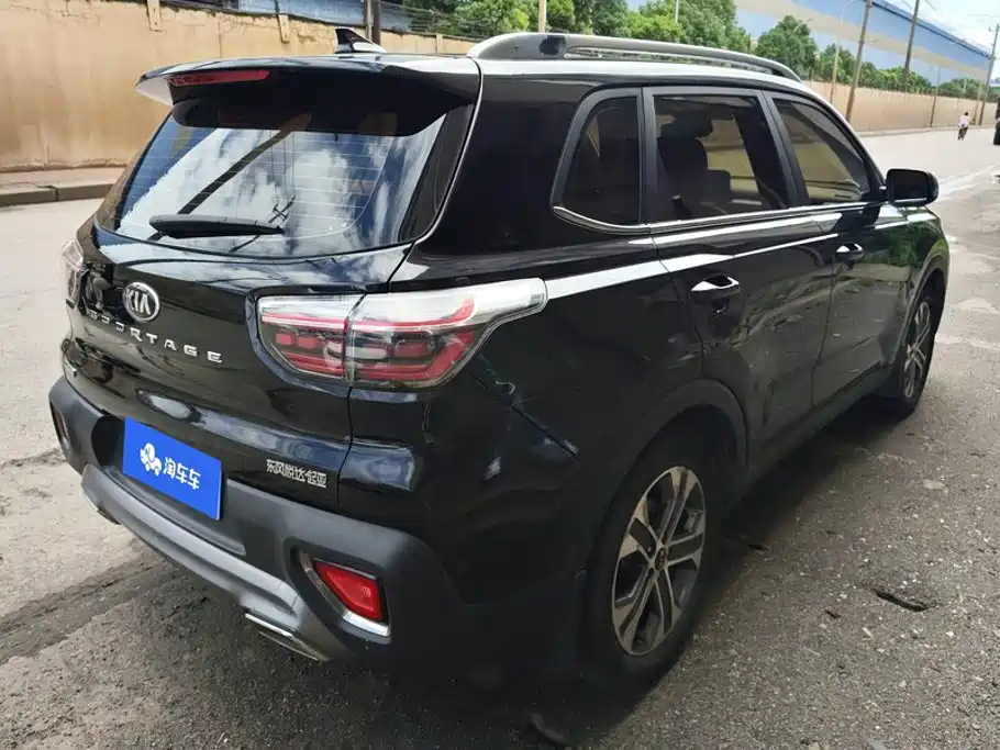 Фото 3 - Kia Sportage