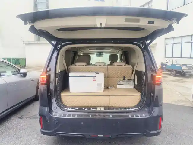 Voyah Auto Voyah Dreamer 2022 Low-carbon Dream+Smart Package — фото 5