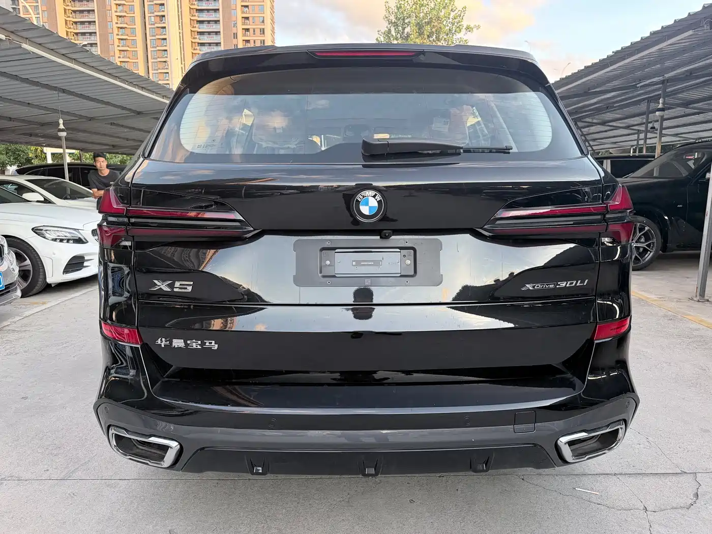 BMW X5 2026 2026 Facelift xDrive 30Li Exclusive M Sport Shadowline Package