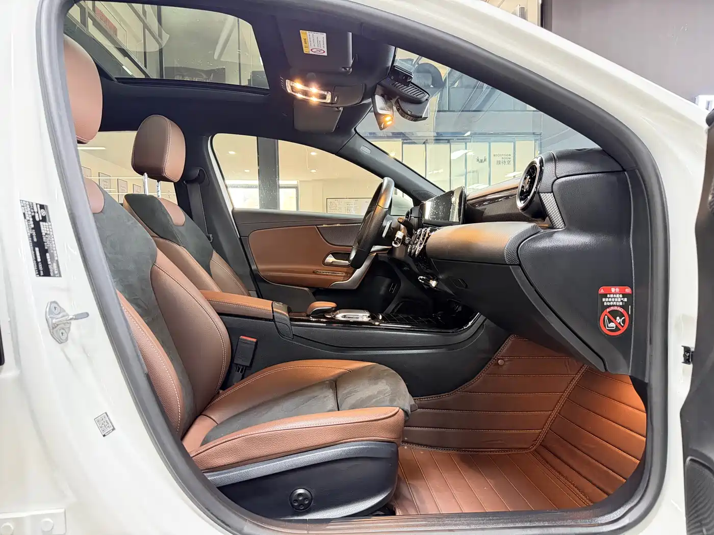 Mercedes-Benz A-Class 2019 A 200 L Sport Sedan фото 9