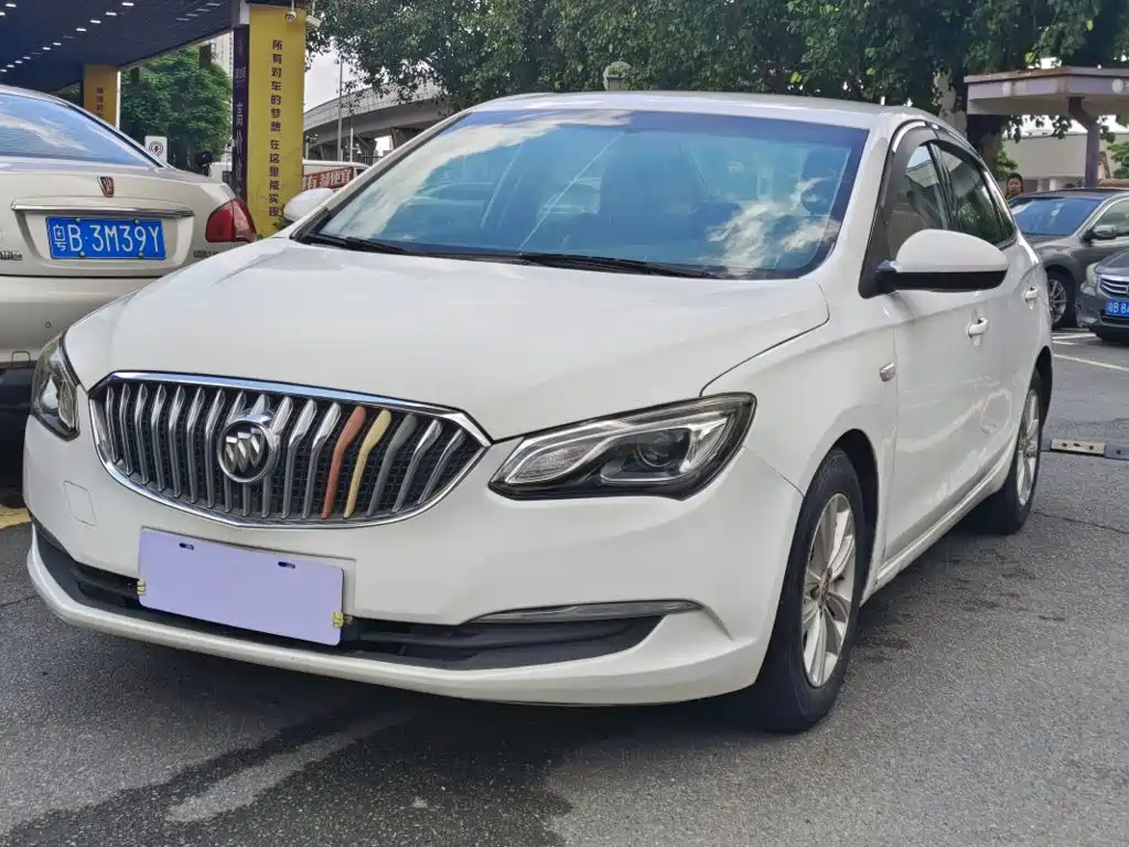 Фото 1 - Buick Excelle