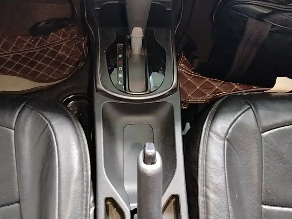 Honda Greiz 2018 2016 1.5L CVT Classic Edition