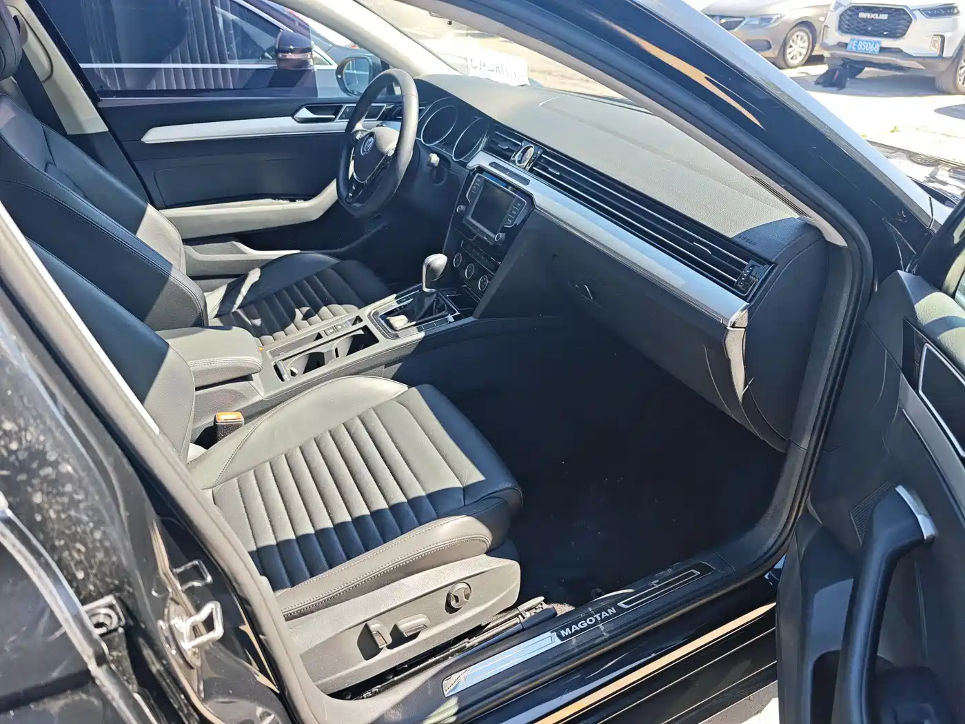 Volkswagen Magotan 2017 330TSI DSG Leading фото 7