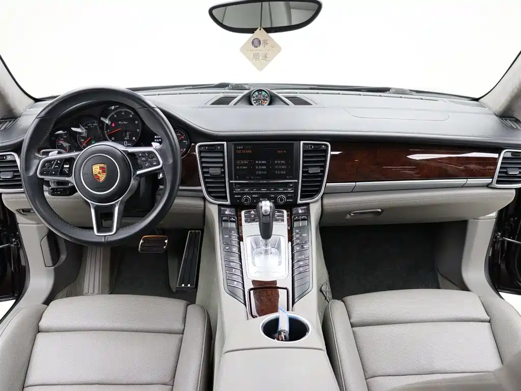 Porsche Panamera 2011 2010 Porsche Panamera Turbo 4.8T