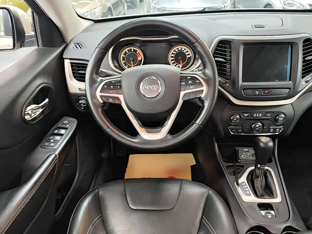 Jeep Cherokee 2018 2017 2.0L Superior Edition