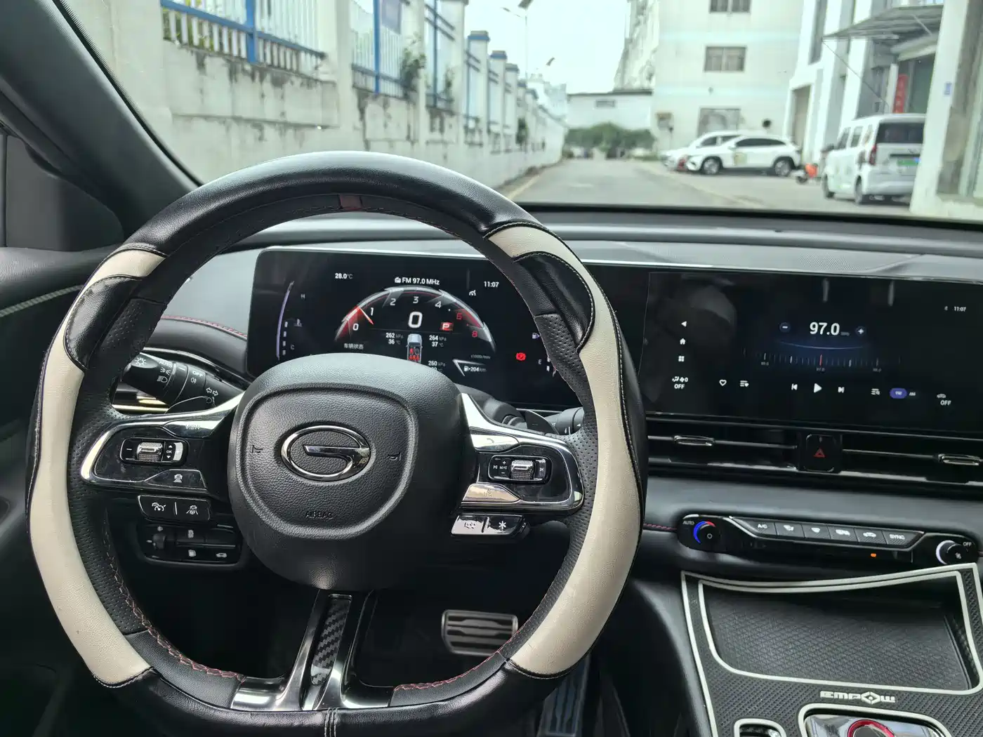 GAC Trumpchi Trumpchi Emkoo 2023 270T DCT J15 Edition фото 10