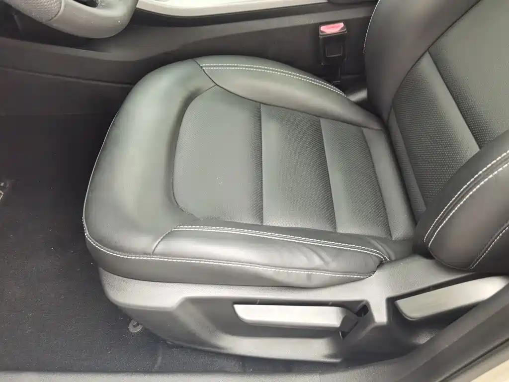 Photo 20 - Geely Emgrand GL