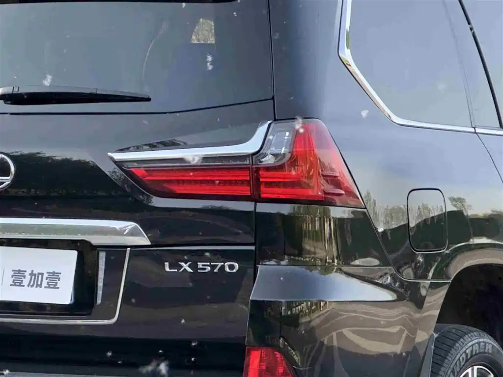 Lexus LX 2017 570 Prestige Luxury фото 20