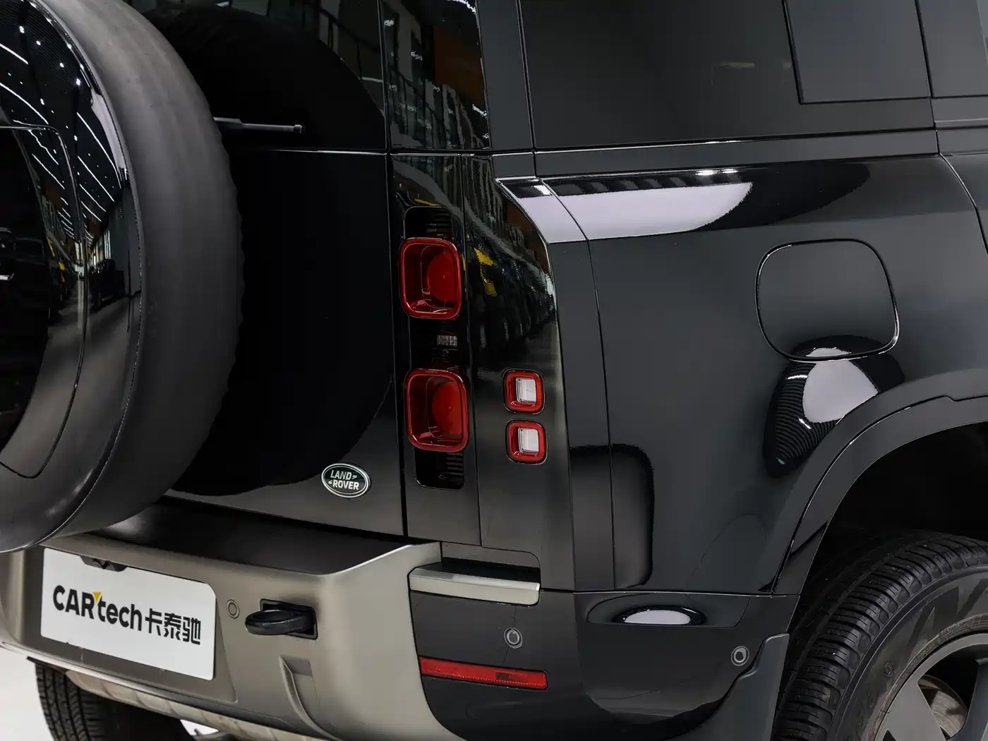 Land Rover Defender 2025 2025 110 3.0T P400 -Dynamic HSE
