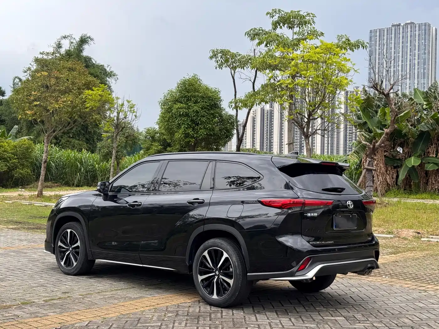 Toyota Crown Kluger 2023 2022 2.0T 4WD Dynamic Edition