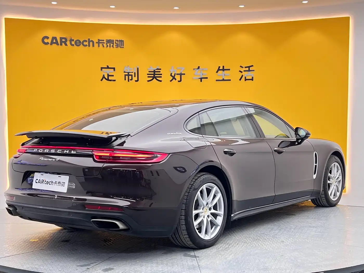 Porsche Panamera 2017 Panamera 4 Executive Long Wheelbase 3.0T фото 34