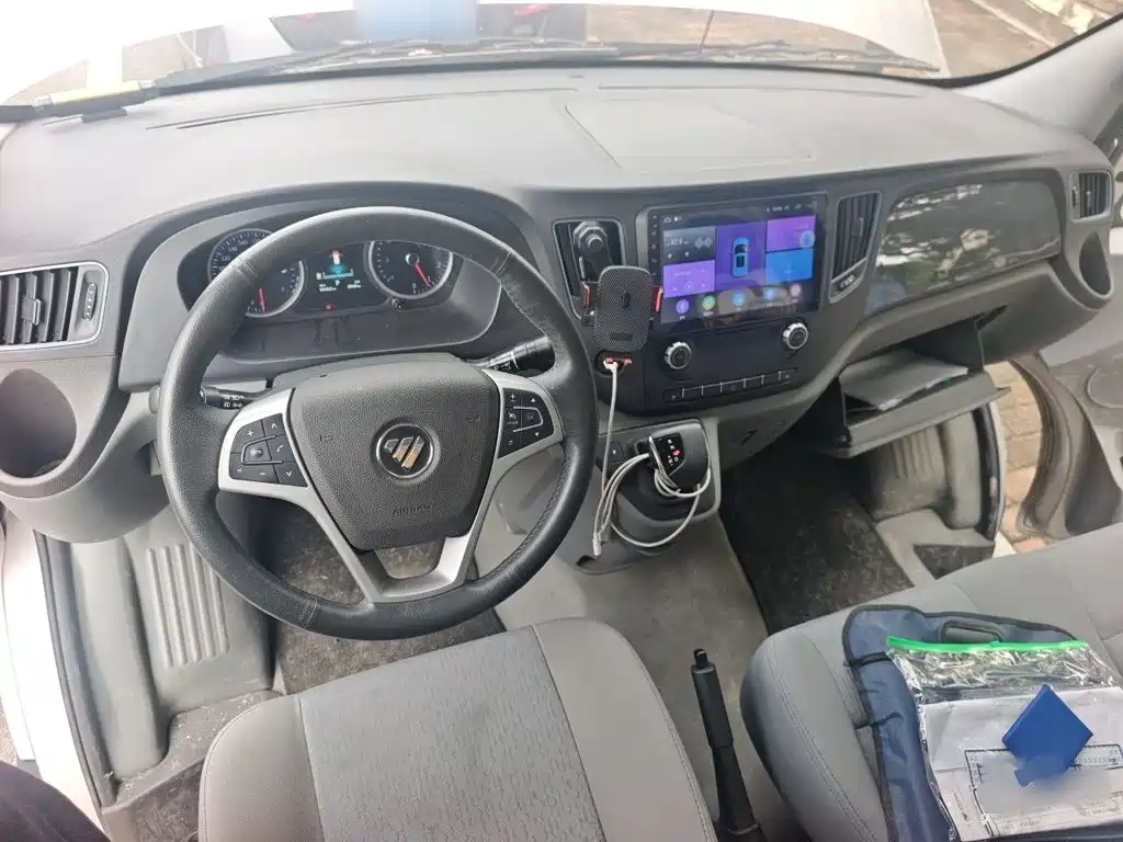Foton Tuyano 2024 2024 Jixiang Multi-function 2.0T Automatic Long Wheelbase Medium Roof Single Rear Tire 3-seater