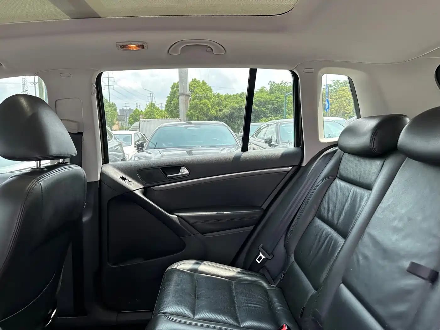 Volkswagen Tiguan 2016 Model 330TSI Automatic 4WD Luxury Edition фото 6
