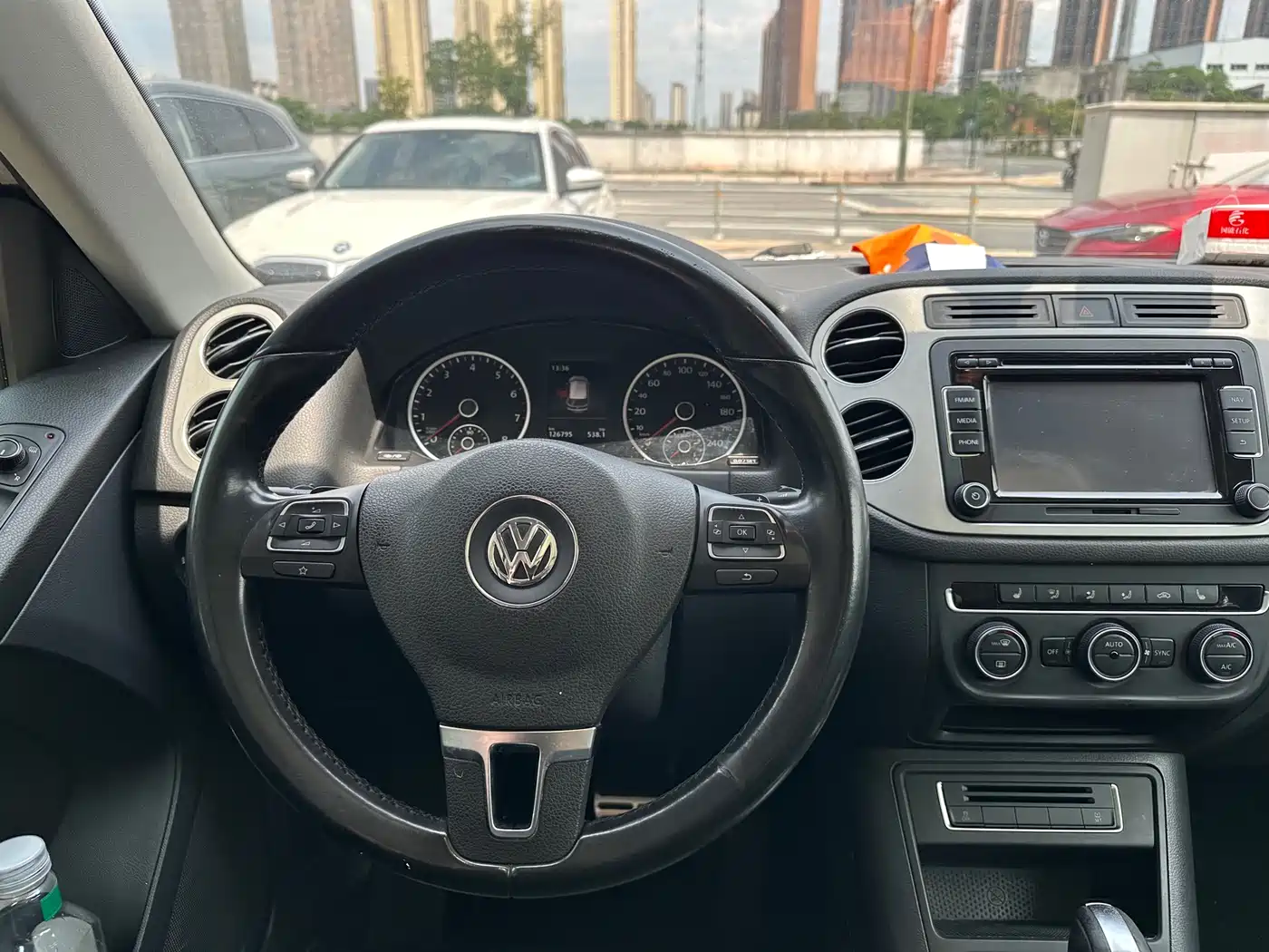 Volkswagen Tiguan 2016 Model 330TSI Automatic 4WD Luxury Edition фото 8