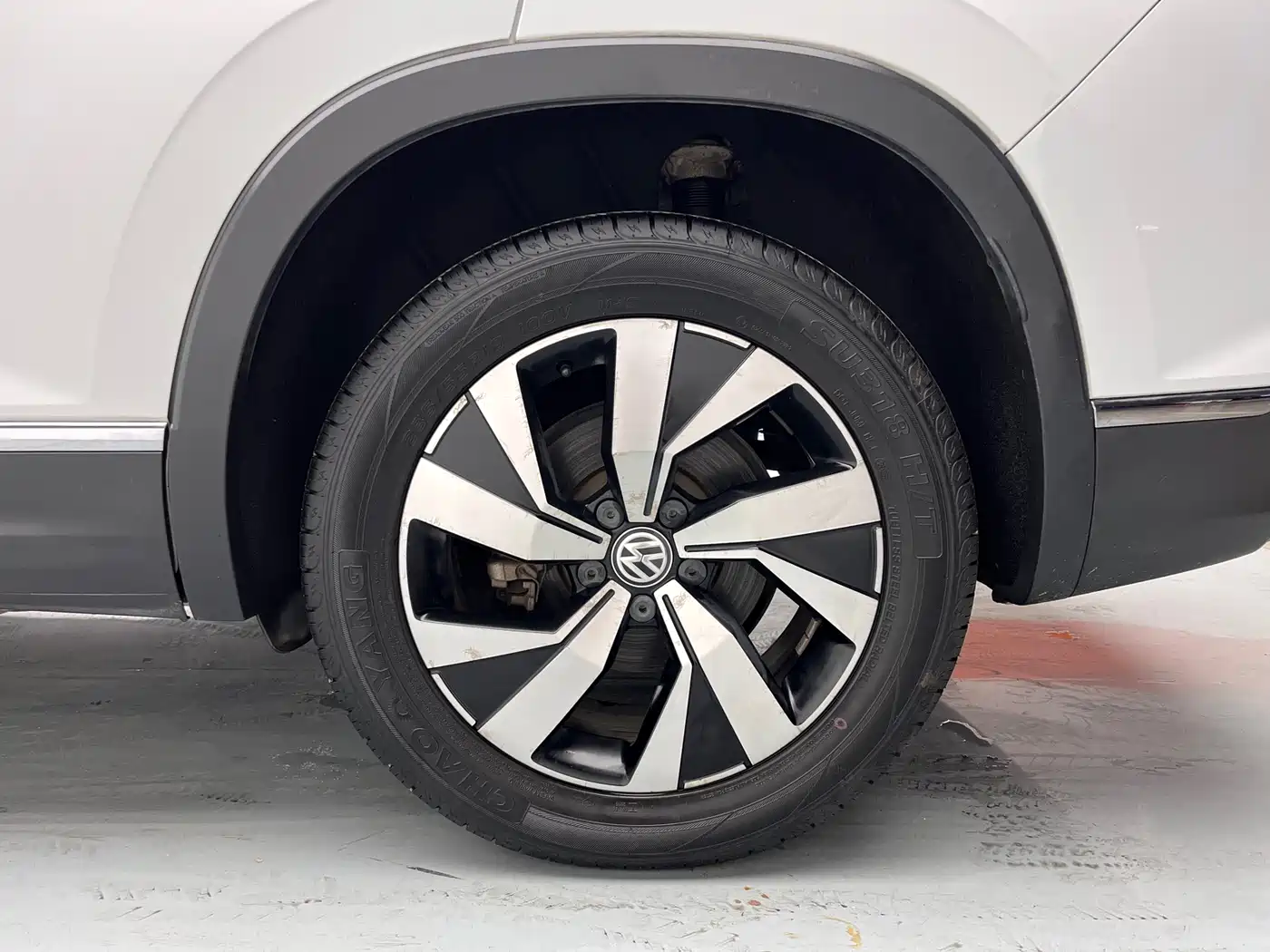 Volkswagen Tayron 2019 330TSI 2WD Luxury China VI фото 11