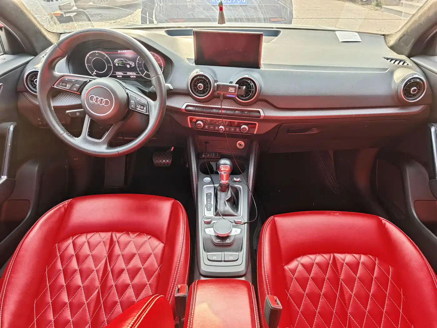 Audi Q2L e-tron 2019 Q2L e-tron Pure Electric Smart Cool Edition фото 6