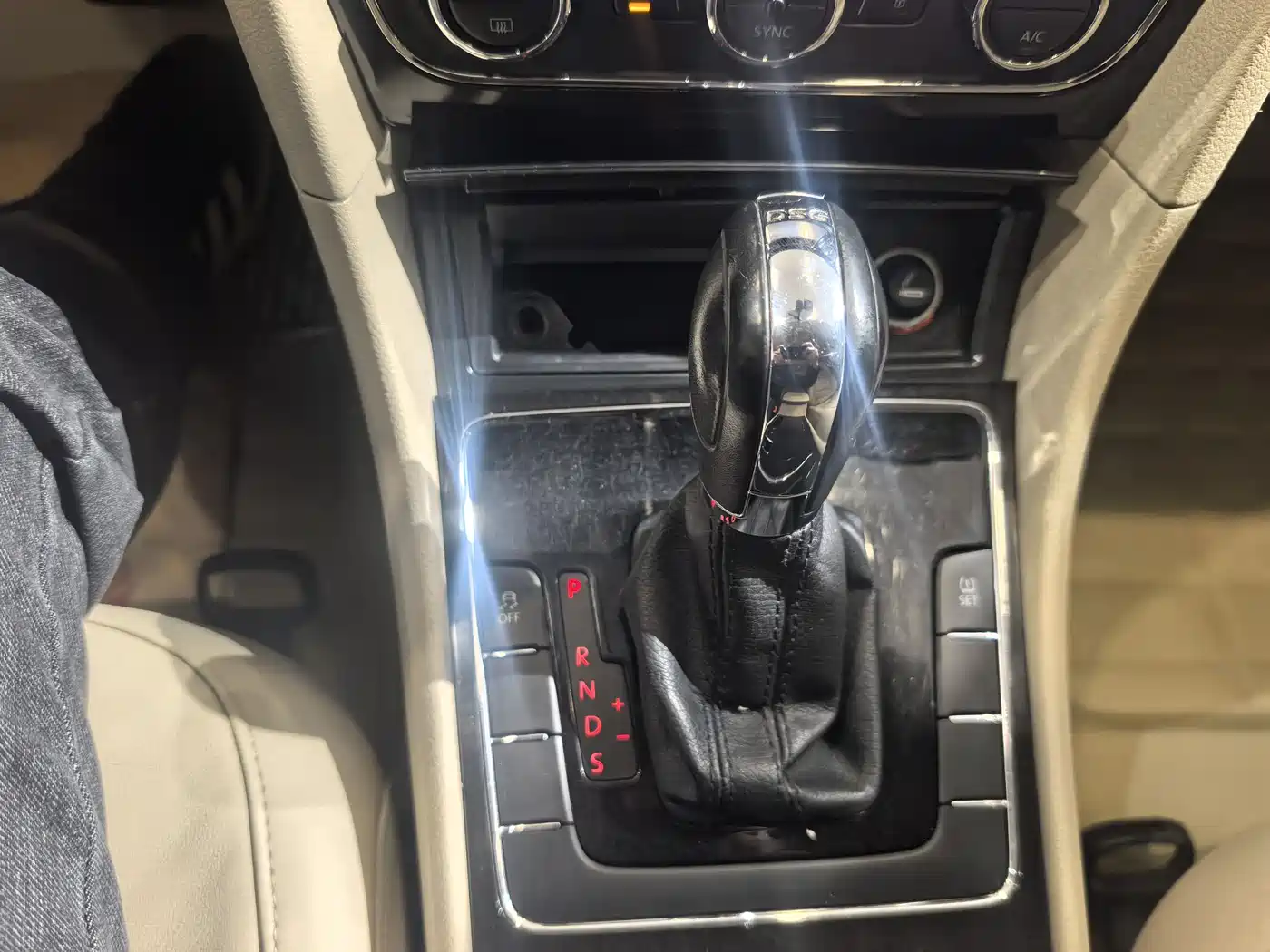Volkswagen Passat 2013 1.8TSI DSG Zunrong фото 12
