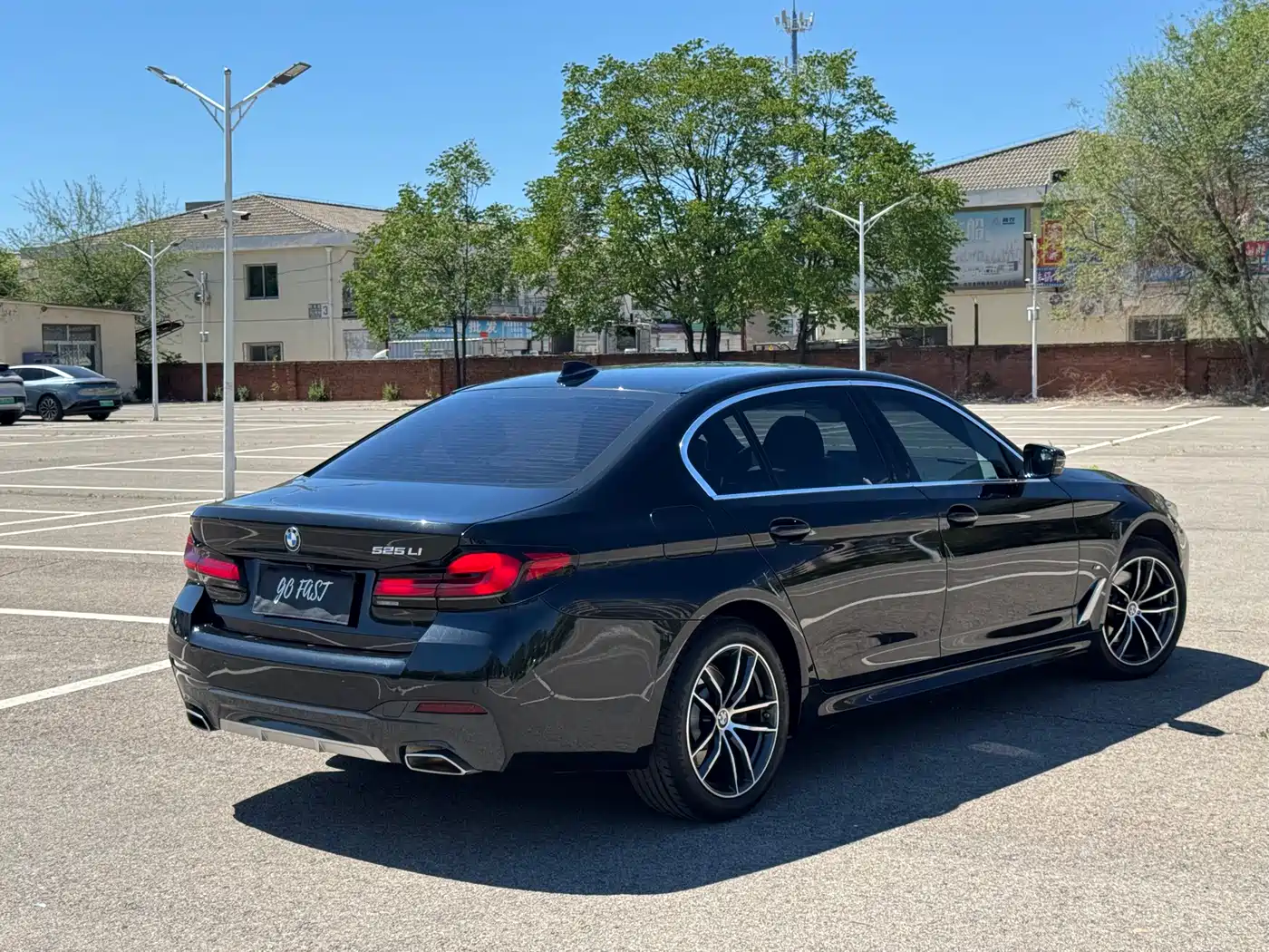 BMW 5 Series 2022 Model Second Facelift 525Li Luxury Package фото 5