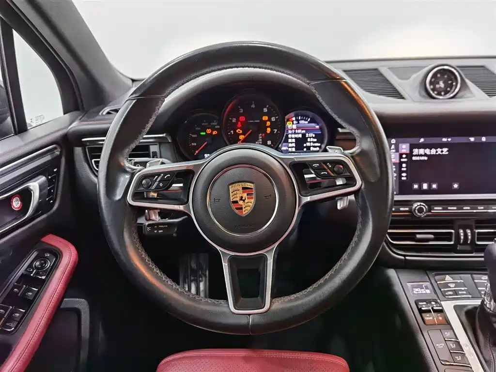 Porsche Macan 2021 Macan 2.0T фото 4