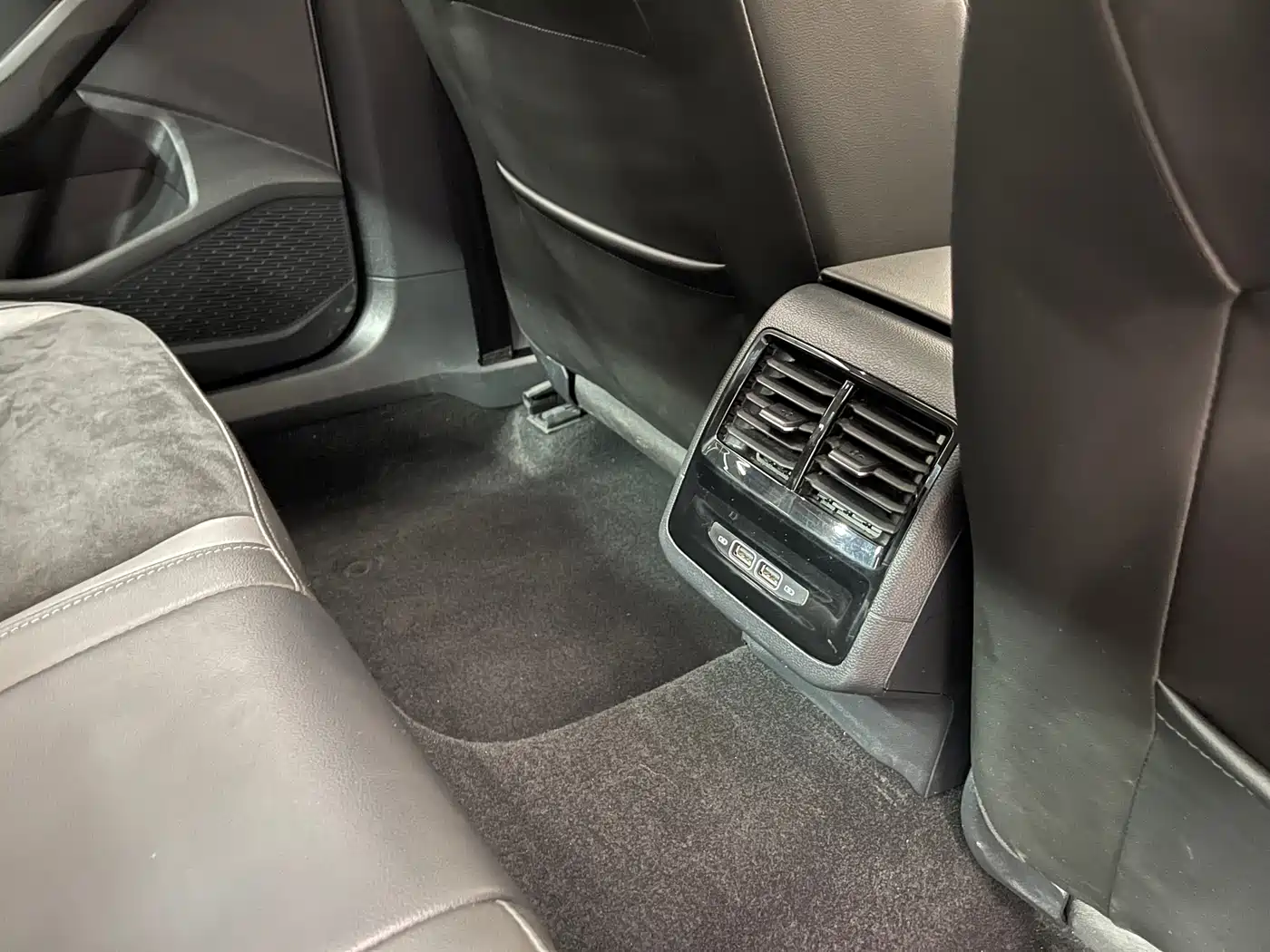 Volkswagen Sagitar 2021 280TSI DSG Luxury Smart Connect фото 13