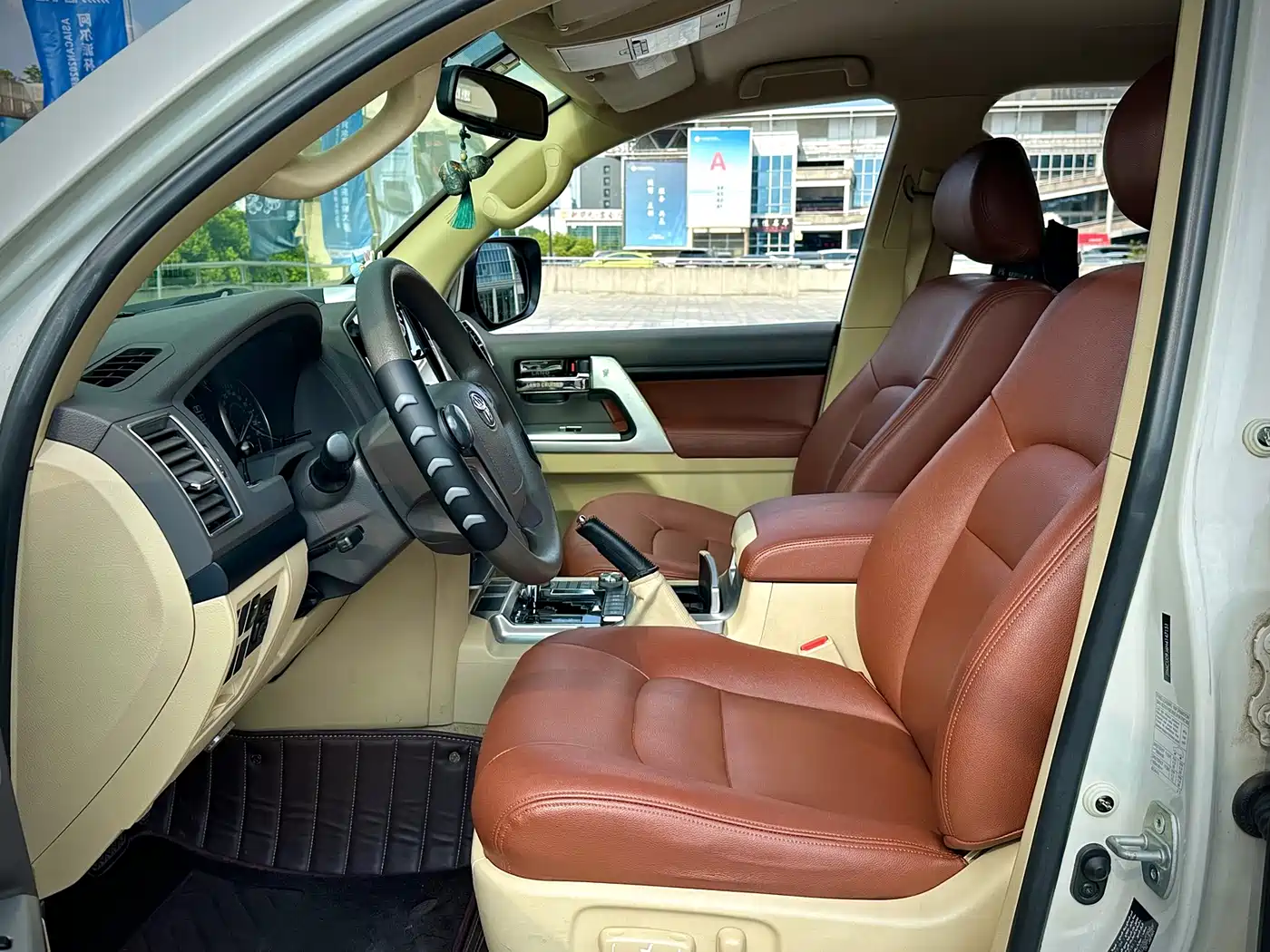 Toyota Land Cruiser (Import) 2017