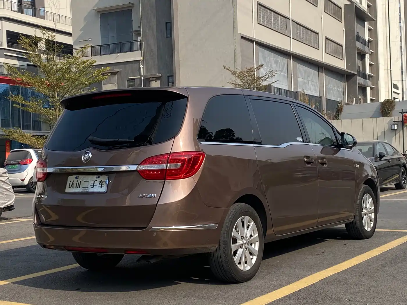 Buick GL8 2018 28T Comfort China VI фото 5