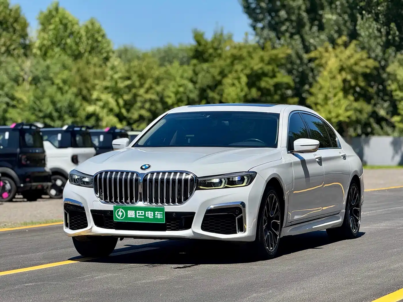 Фото 1 - BMW 7 Series