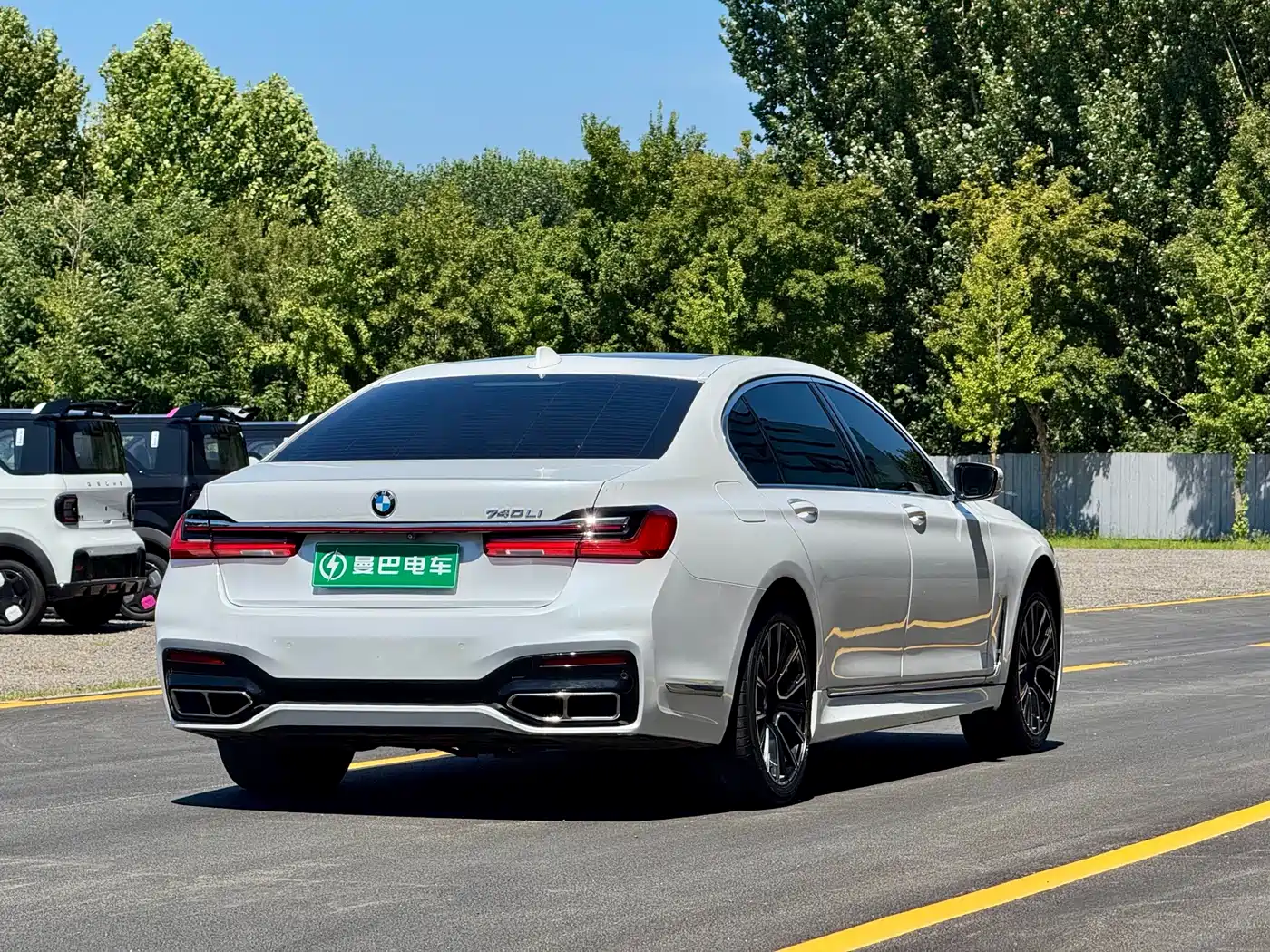 Фото 4 - BMW 7 Series