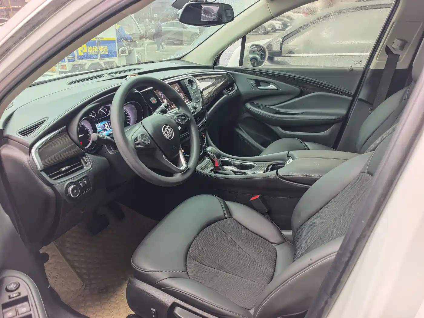 Buick Envision Plus 2020 20T FWD Leading фото 4