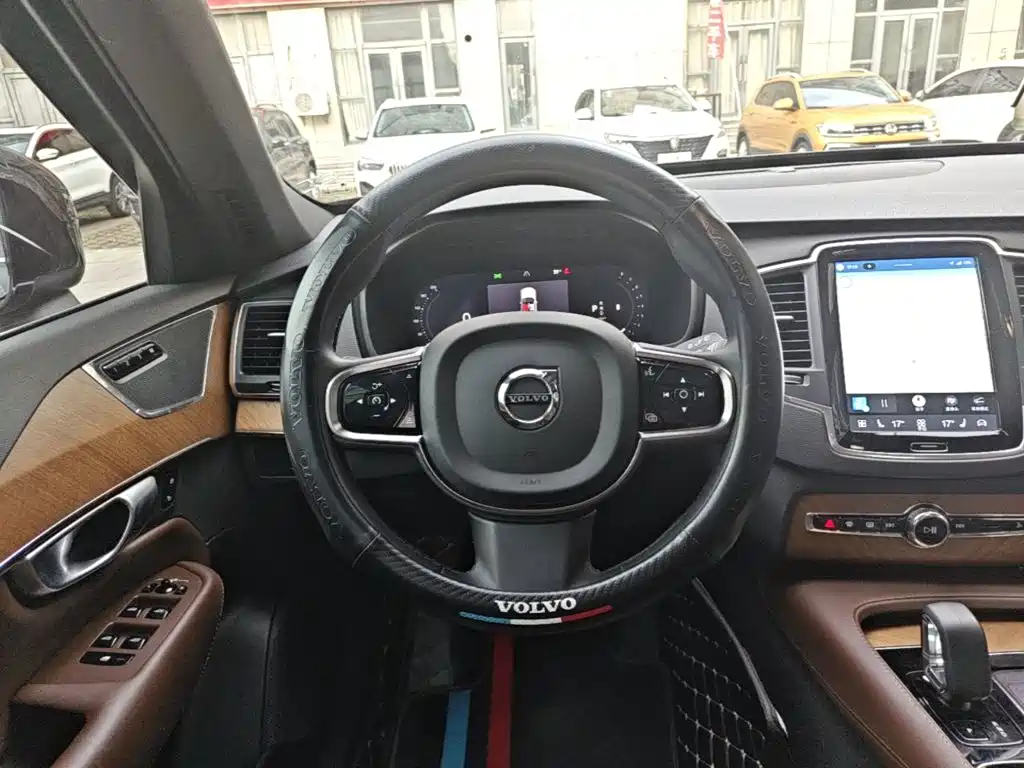 Volvo XC90 2024 2024 B5 Smart Luxury 5-Seater