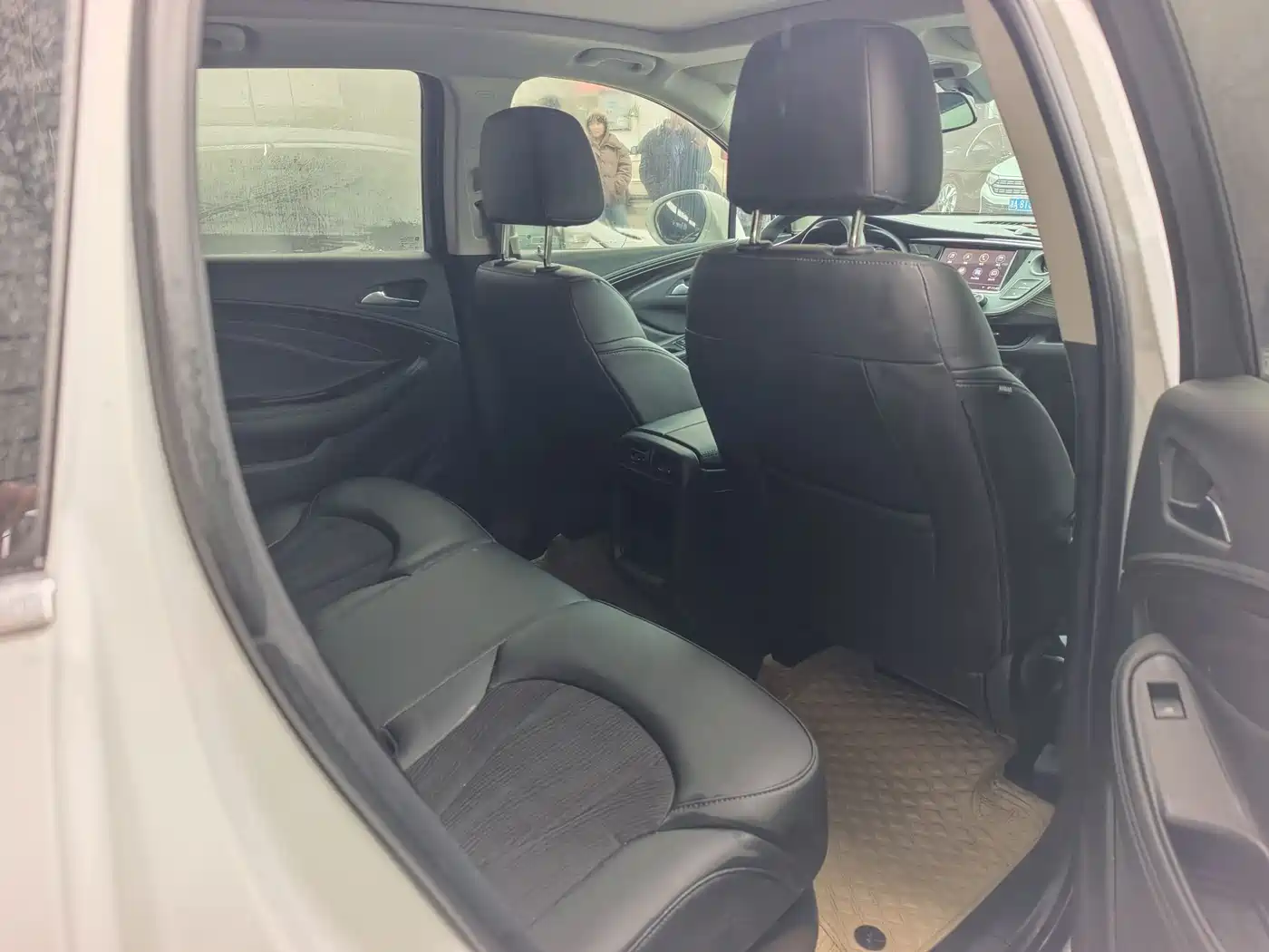 Buick Envision Plus 2020 20T FWD Leading фото 8