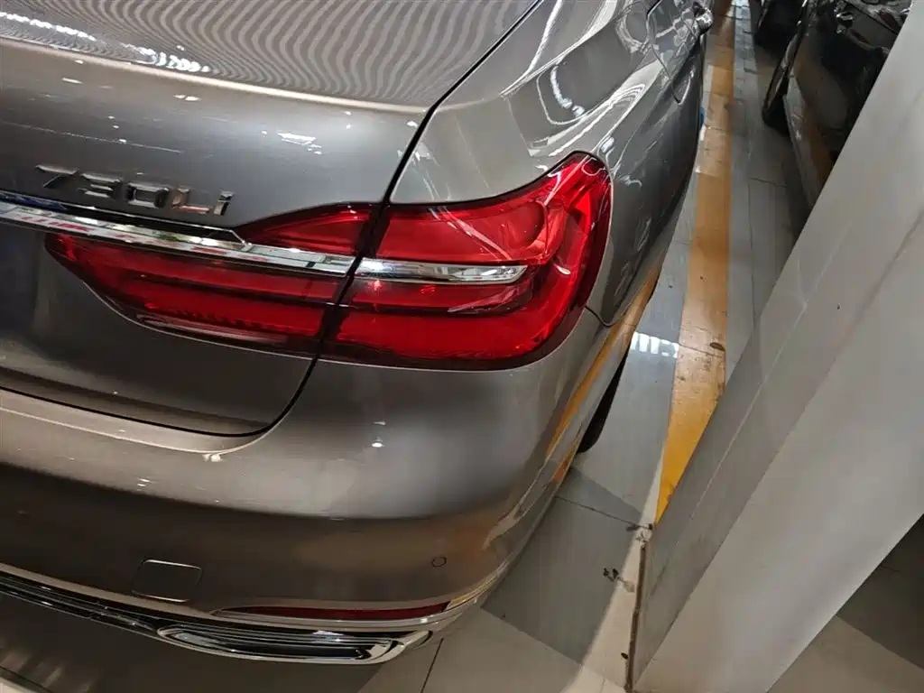 BMW 7 Series 2018 730Li Leading Type Excellence Package фото 8