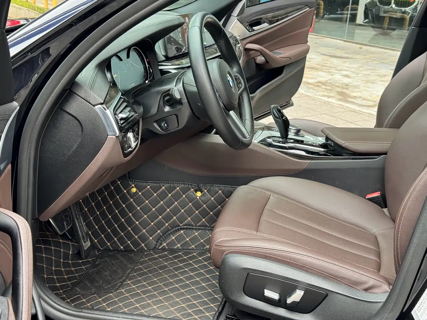 BMW 5 Series 2018 525Li M Sport Package фото 3