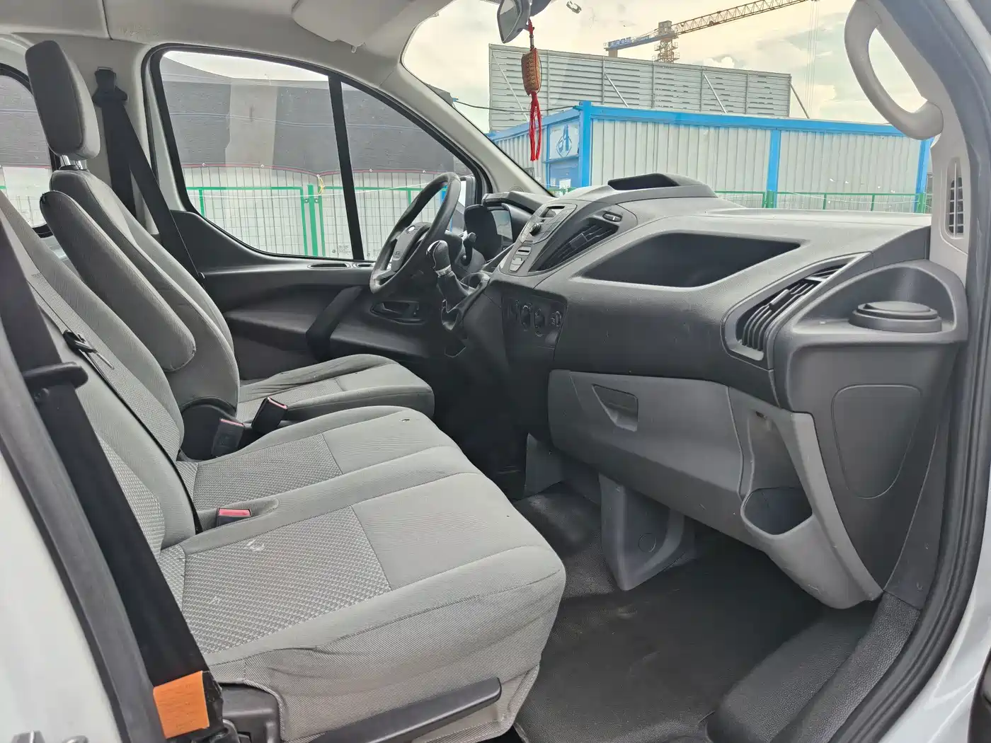 Ford Transit 2020 2019 2.0T Diesel Business Travel Short Wheelbase Low Roof 7-seater China VI