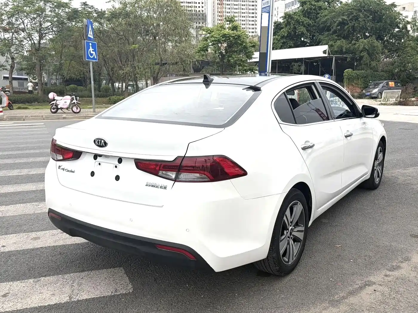 Kia Kaishen 2018 2017 1.8L Automatic GLS