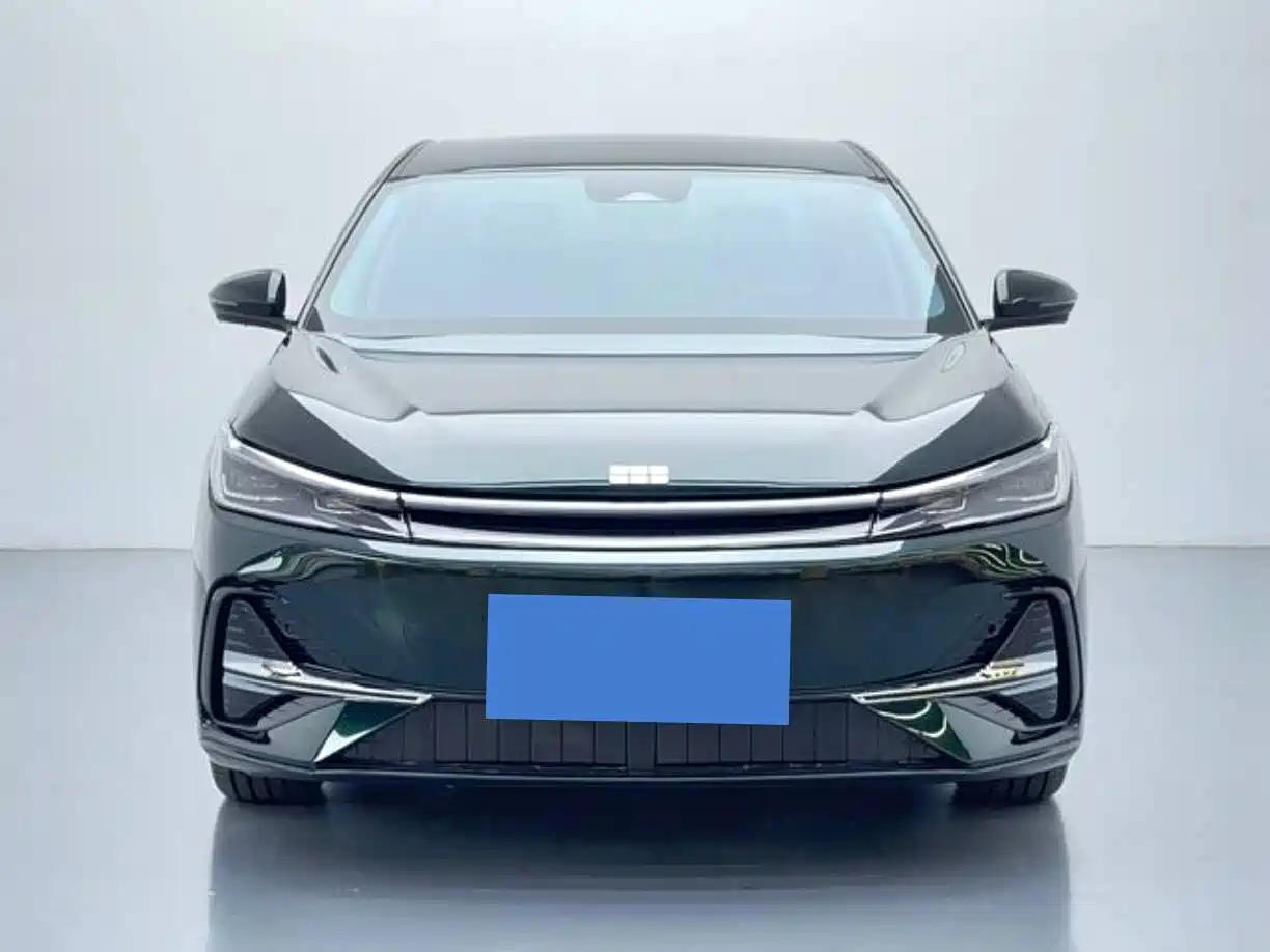 Geely Galaxy Galaxy A7 2025 2025 EM-i 70km Luxury Edition
