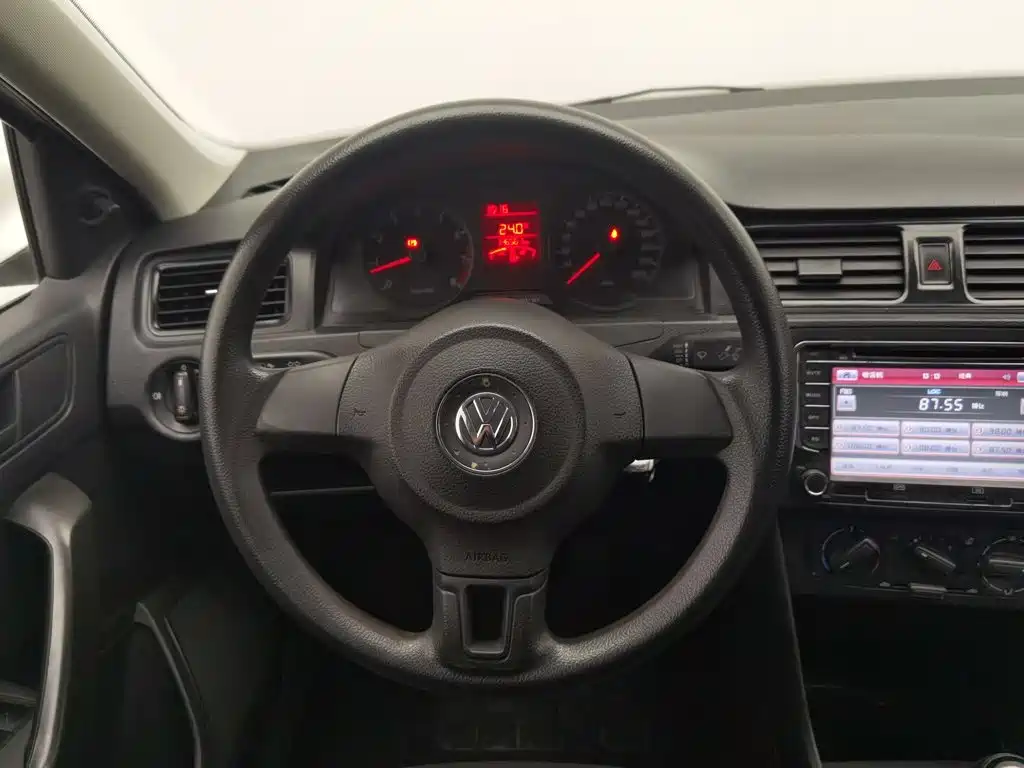 صورة 11 - Volkswagen Santana