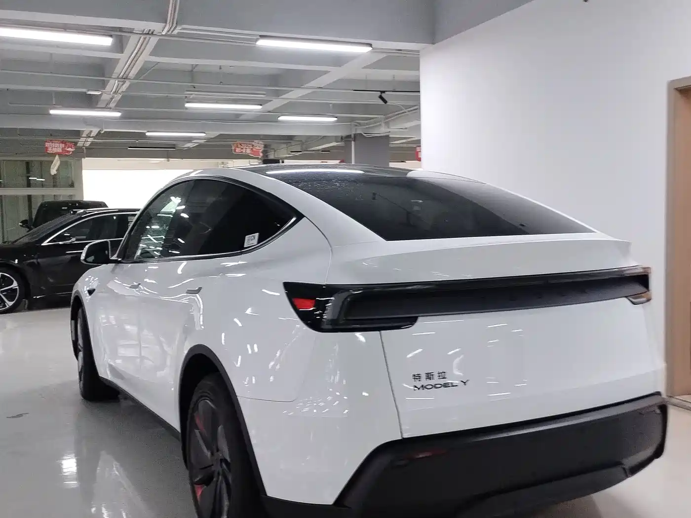 Tesla Model Y 2026 2026 Rear-Wheel Drive