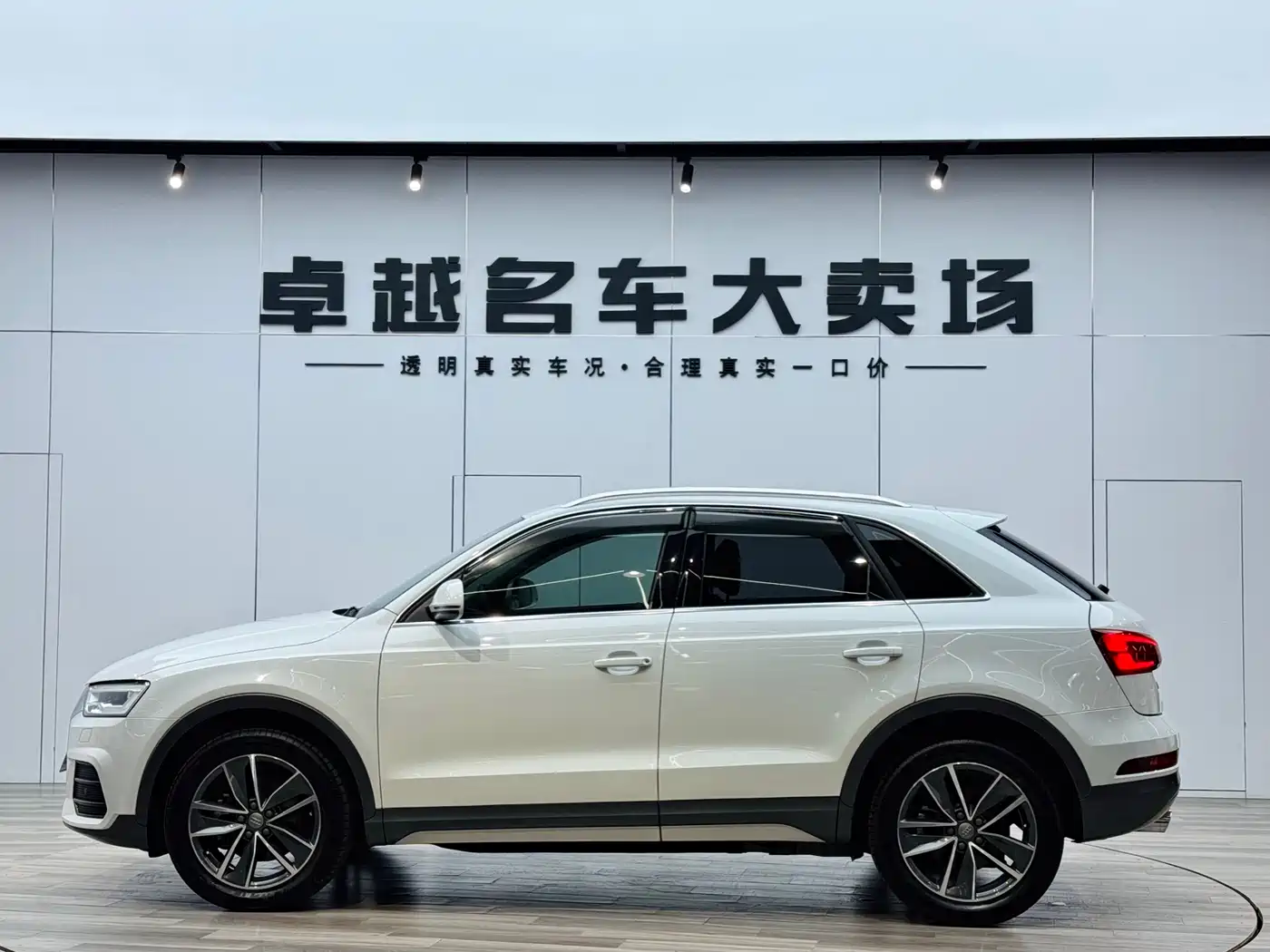 Audi Q3 2018 30th Anniversary Edition 30 TFSI Style фото 7