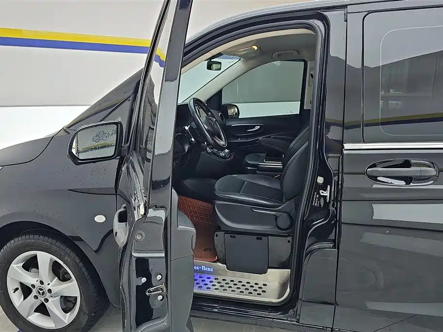 Mercedes-Benz Vito 2020 2.0T Elite Edition (7-seater) фото 9