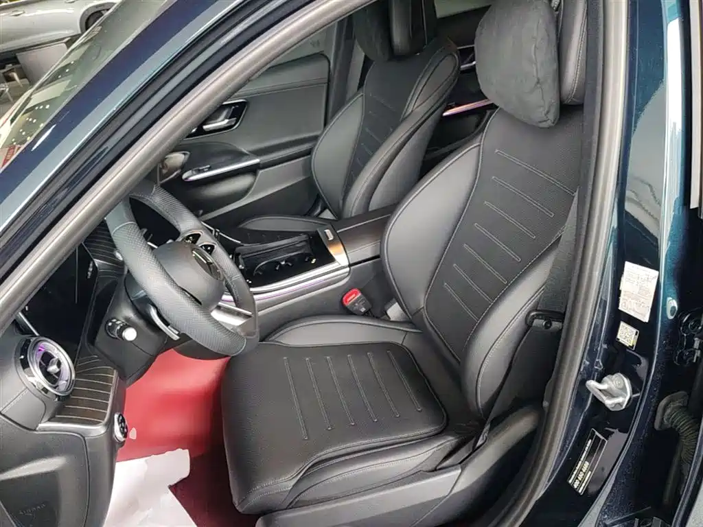 Mercedes-Benz C-Class 2023 Facelift C 260 L Night Sport Edition фото 15