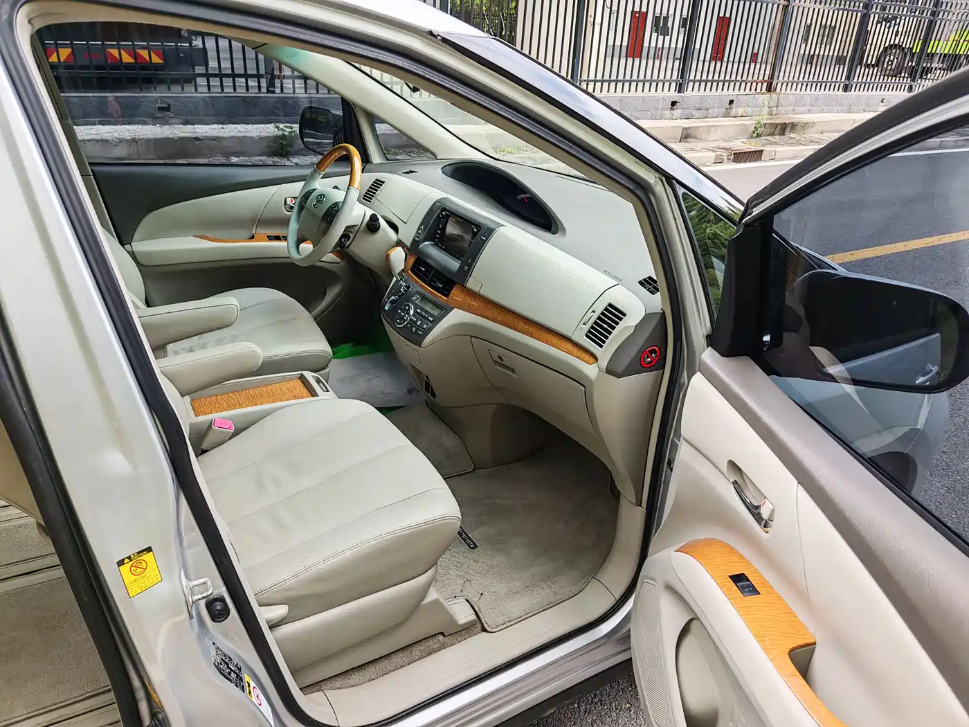Toyota Previa 2012 3.5L 7-Seater Luxury Model фото 12